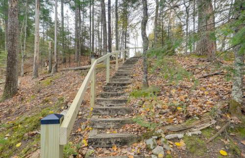 Peaceful Nature Escape on Little Portage Lake! - Foto 26