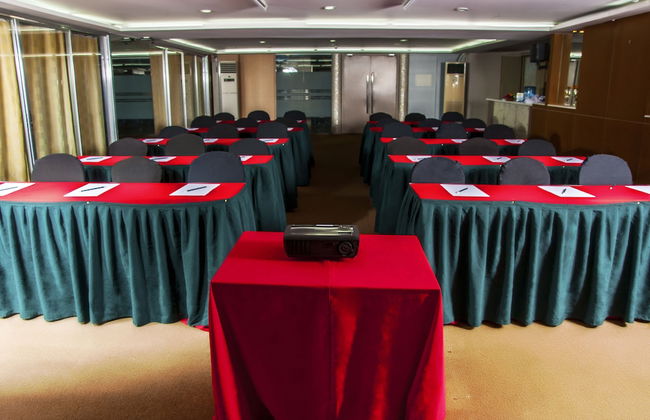 The A. Venue Hotel - Photo 43