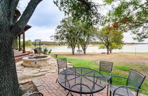 Lake Gem: Private Dock & Large Patio in Lewisville - Foto 2