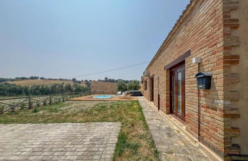 Private Pool & Jacuzzi with View by Host Hero - Foto 47