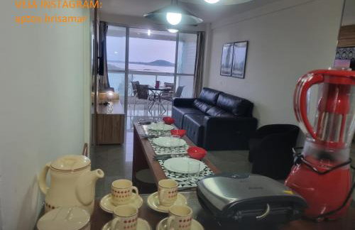 Apartamento Frente para o Mar - Varandão com Blindex - Vista para o Mar - 1 Suite e mais 2 Quartos-Ar Condicionado - 2 Vagas - BEIRA MAR - 70 metros da Praia ,TVS SMART GERAL -WI-FI -DISNEY PLUS- PORT 24 HORAS-KIT PRAIA-ROUPA DE CAMA 2 XCASAIS - Foto 7