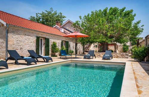 MY DALMATIA - Authentic villa Zvonko with private swimming pool - Foto 8