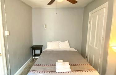 Clover 2900 - Apartment and Rooms with Private Bathroom near Washington Ave South Philly - Foto 39