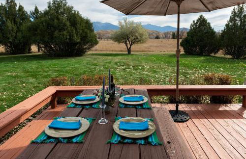 Elegant Western-Style Vacation Rental with Mountain Views near Madison River in Ennis, Montana - Foto 13