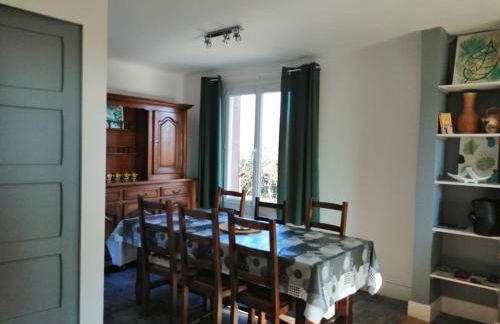 Maison au calme à 5 minutes du centre-ville 2 nuitées minimum - Foto 2