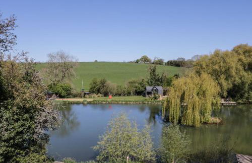 Acorn Lodge At Bridge Lake Farm & Fishery - Photo 15