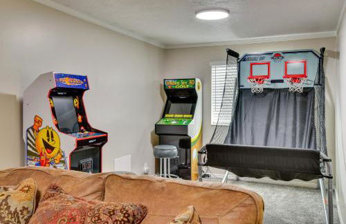 Family-Friendly Clearfield Home with Hot Tub! - Photo 3