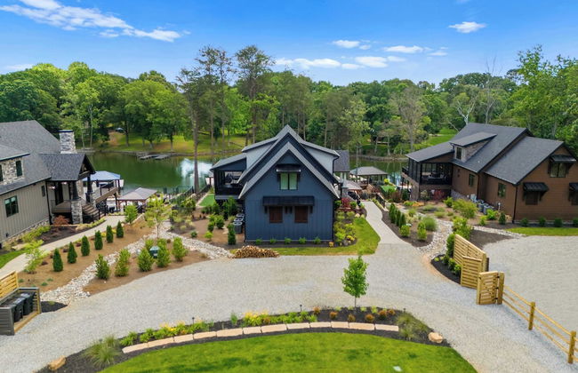 Blue Heron by Avantstay Lakefront, Dock, Pool, Theater Sleeps 22 - Foto 64