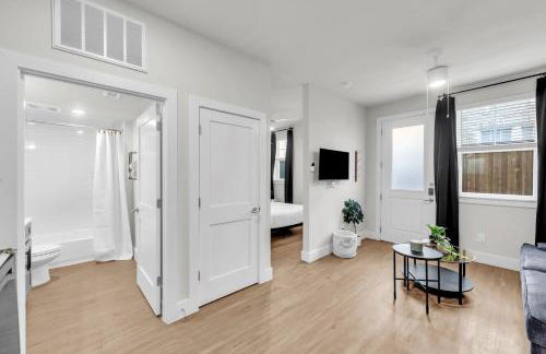 RG 1-2 DT Dallas l FIFA WORLD CUP READY l 5 Min from Love Field - Foto 4