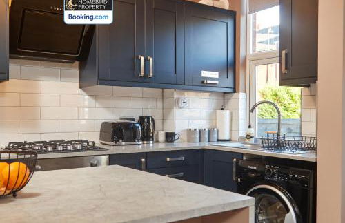 Beautiful 3BDR House By Homebird Property Management Short Lets & Serviced Accommodation Leeds With Free Parking & Free WiFi - Foto 12