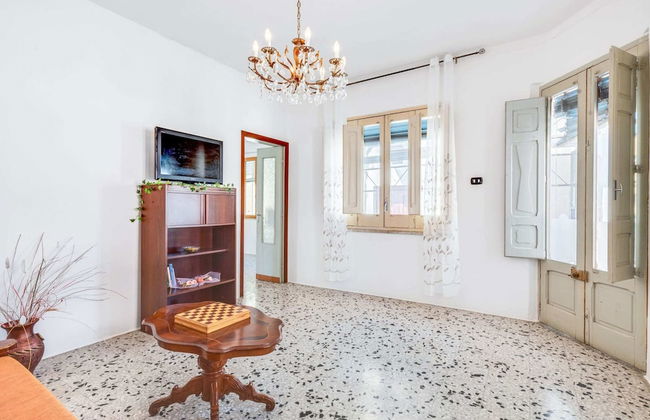 Belvilla by OYO Palazzo Demetra - Photo 16