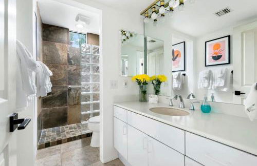 Sunsplash Retreat - Pool with Mountain Views - Foto 27