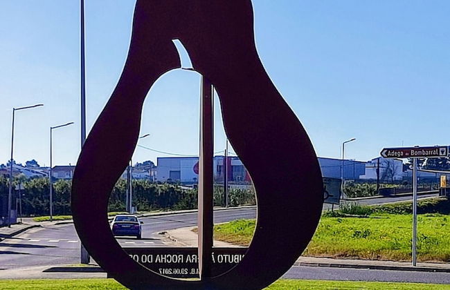 Cozy Vacation Rental in Peaceful Peral, Portugal - Photo 55