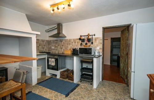 Cá Ficamos - T1 Hortacasa Portugal - Foto 6