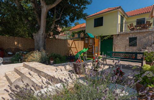 Villa Vuki - Photo 9