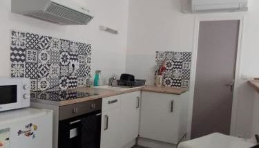 T2 Meublé, Équipé, Parfait pour Vos Séjours - Foto 3, stove