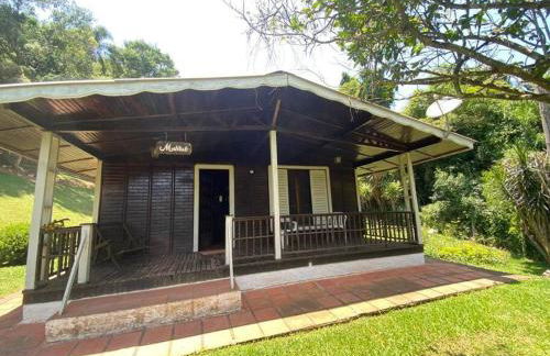 Linda chácara em Ibiuna com lago e piscina - Foto 18