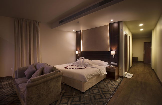 Lily Hotel Suite Mubarraz - Photo 8