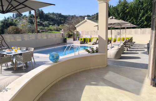 Luxury Villa Matzourana with Private Pool - Foto 27