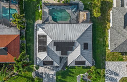 Villa Tiki w/ heated Pool very quiet & green Oasis - Photo 25