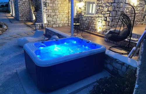 Irini's house with Jacuzzi - Photo 3