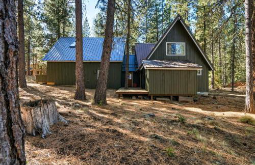 Spring Home 6 - Cozy 4BR Cabin in Black Butte Ranch w Fireplace - Foto 47