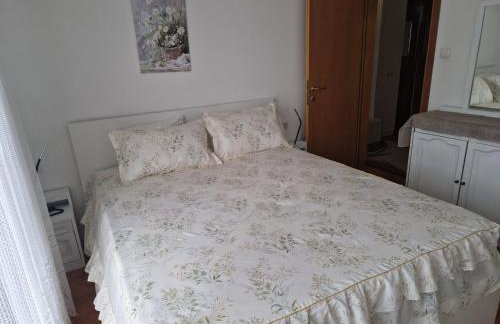 "Apartment Zagreb Idila Center", with a balcony, speed WiFi - Photo 2