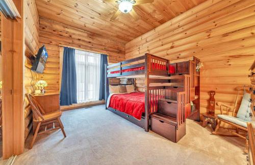 Liberty Pines - Lakefront Log Home, Swim Spa & Game Room - Photo 31