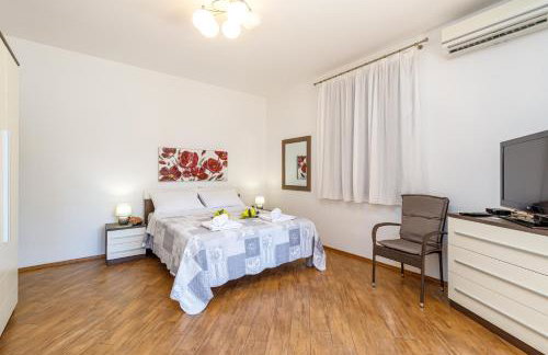 Apartments Kiki 150 METERS TO THE BEACH - Foto 27