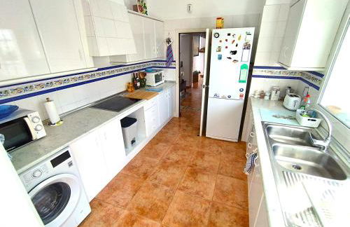 Evans Realty AL Villa & Piscina & Garaje & Playa - Photo 42