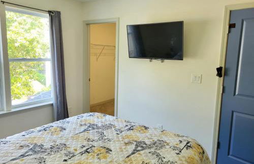 Westside Charmer - 10 min from Downtown - Foto 13