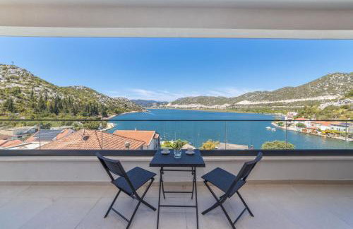 Familiy Villa Navis with heated pool - Photo 97