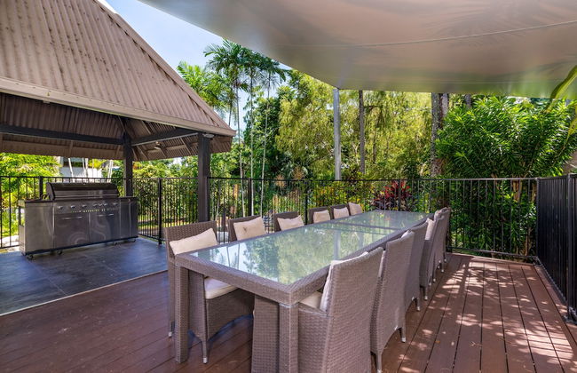 Seascape Holidays – 3 Reef Terraces on St Crispins - Foto 23