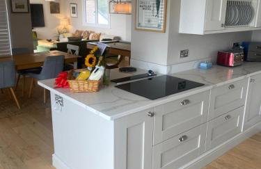 Stunning Beach House Indoor Pool - Foto 27