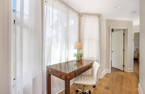 Beach Retreat- Walk to Beach, BBQ, Oceanview Rooftop & Firepit - Foto 19