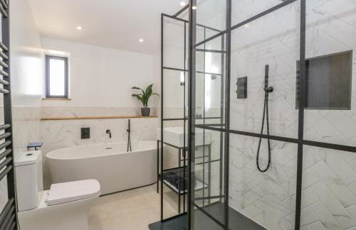 Tilia Barn - Photo 33