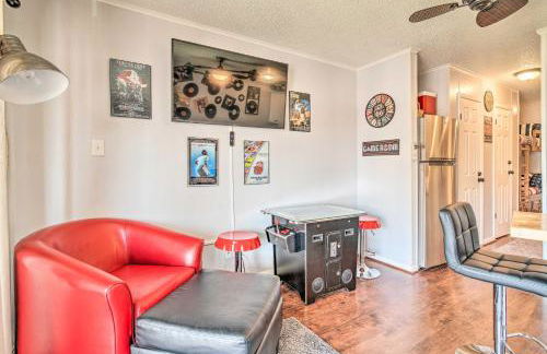 Beachfront Corpus Christi Condo with Arcade Room! - Foto 4