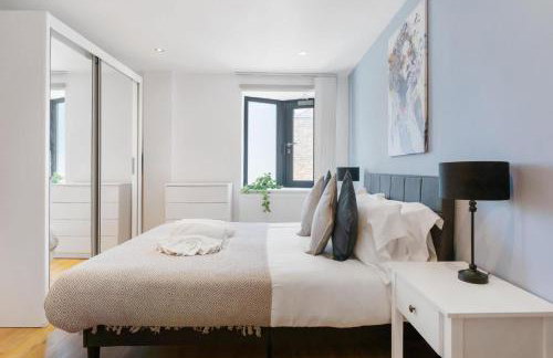 Modern 2 Bedroom 2 Bathroom Apartment With Balcony Near Shoreditch Sleeps 6 - Foto 23