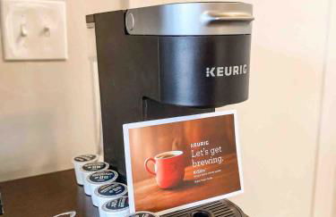 Adorable Guest Suite_central_trendy neighborhood - Foto 12