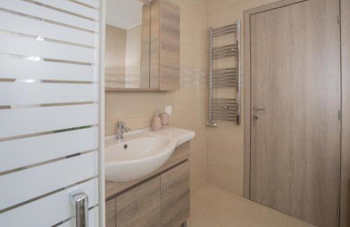 Nicolas Home - Foto 30