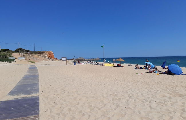 T1 Varandas Forte Piscina Ar Cond Garagem - Foto 8