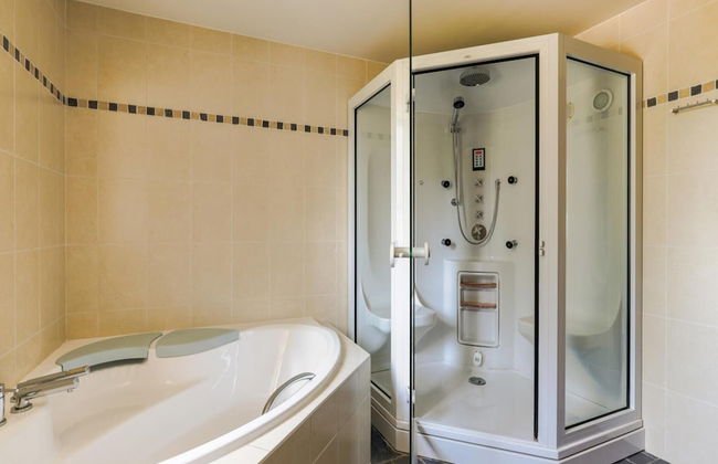 Castle Apartment in Aywaille Near River Ambleve - Photo 12