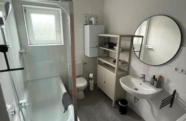 Großzügiges Industrie Design Apartment für bis zu 6 Personen, Nähe Messe und DUS, verkehrsgünstig - Familien, Gruppen und Firmen - Foto 12