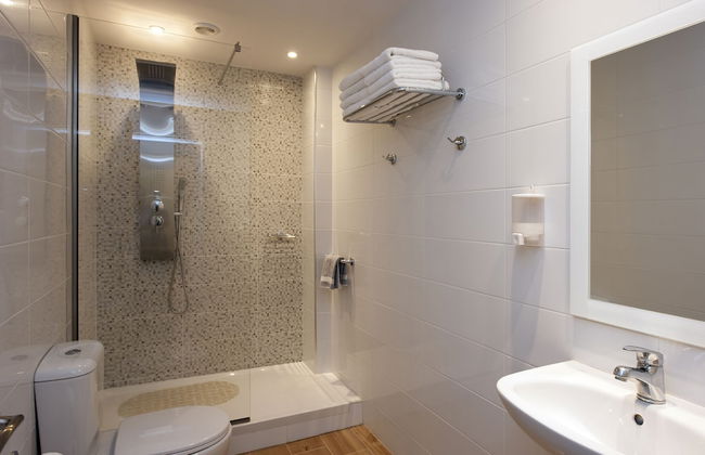 Spiti Prifti - Photo 32