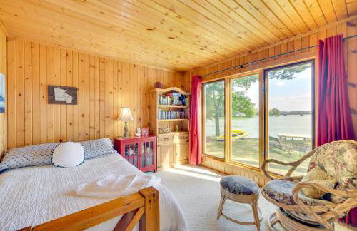 Lakefront Chetek Vacation Rental with Private Dock! - Foto 7