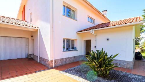 Copa Cabanas - House in Quiet Area with Patio - Foto 3