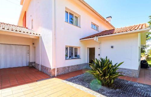 Copa Cabanas - House in Quiet Area with Patio - Foto 3