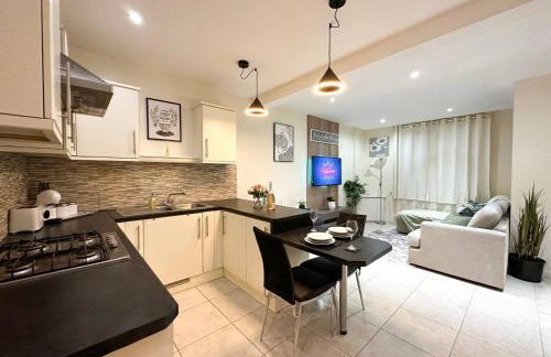 On Trend 3 Bedroom Home In Maerdy near Attractions - Foto 14