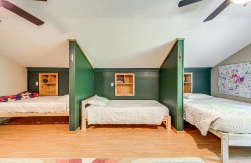 Oswegatchie River Cabin with Kayaks and Fire Pit! - Foto 20