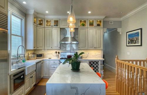 Totally Renovated Victorian House in Center SF! - Foto 40